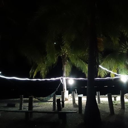 Ferienwohnung Sebangkat Island Tun Sakaran Marine Park Semporna Exterior foto